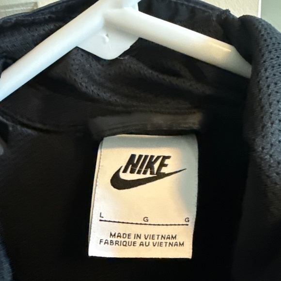 NIKE kids rain/wind jacket - Picture 4 of 4